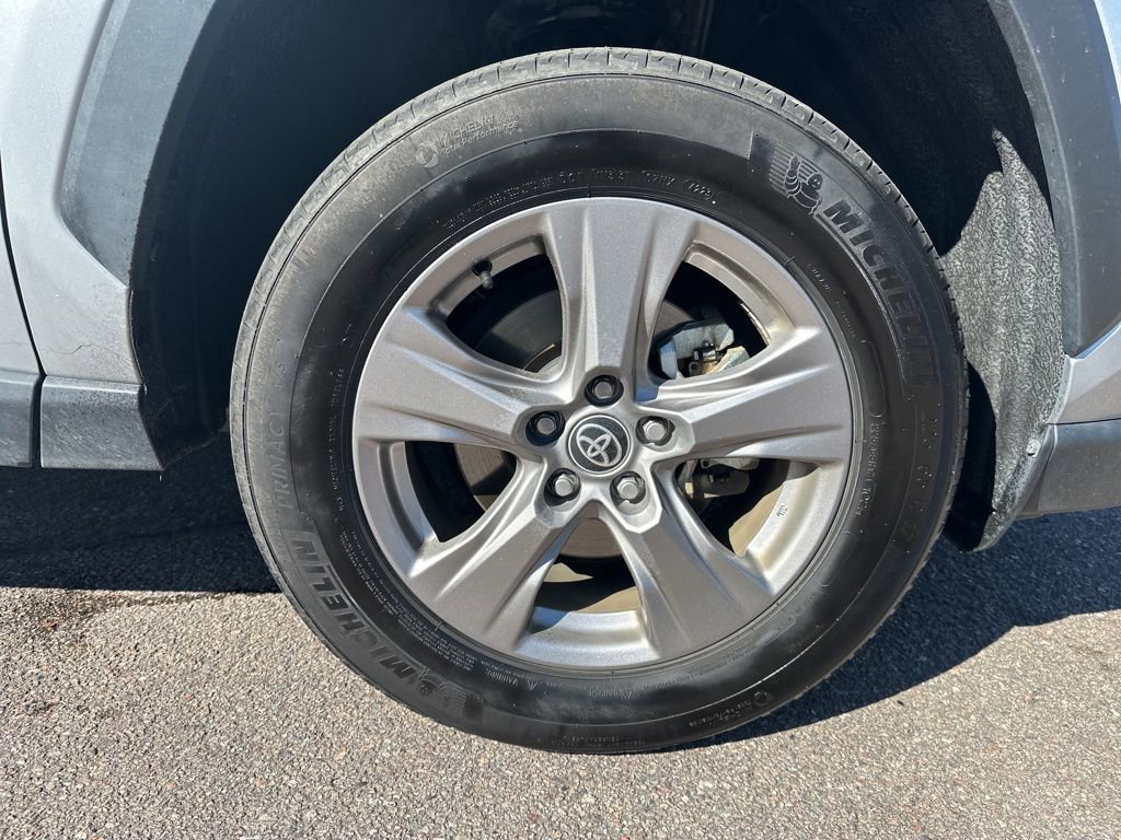 Used 2024 Toyota RAV4 XLE image 35