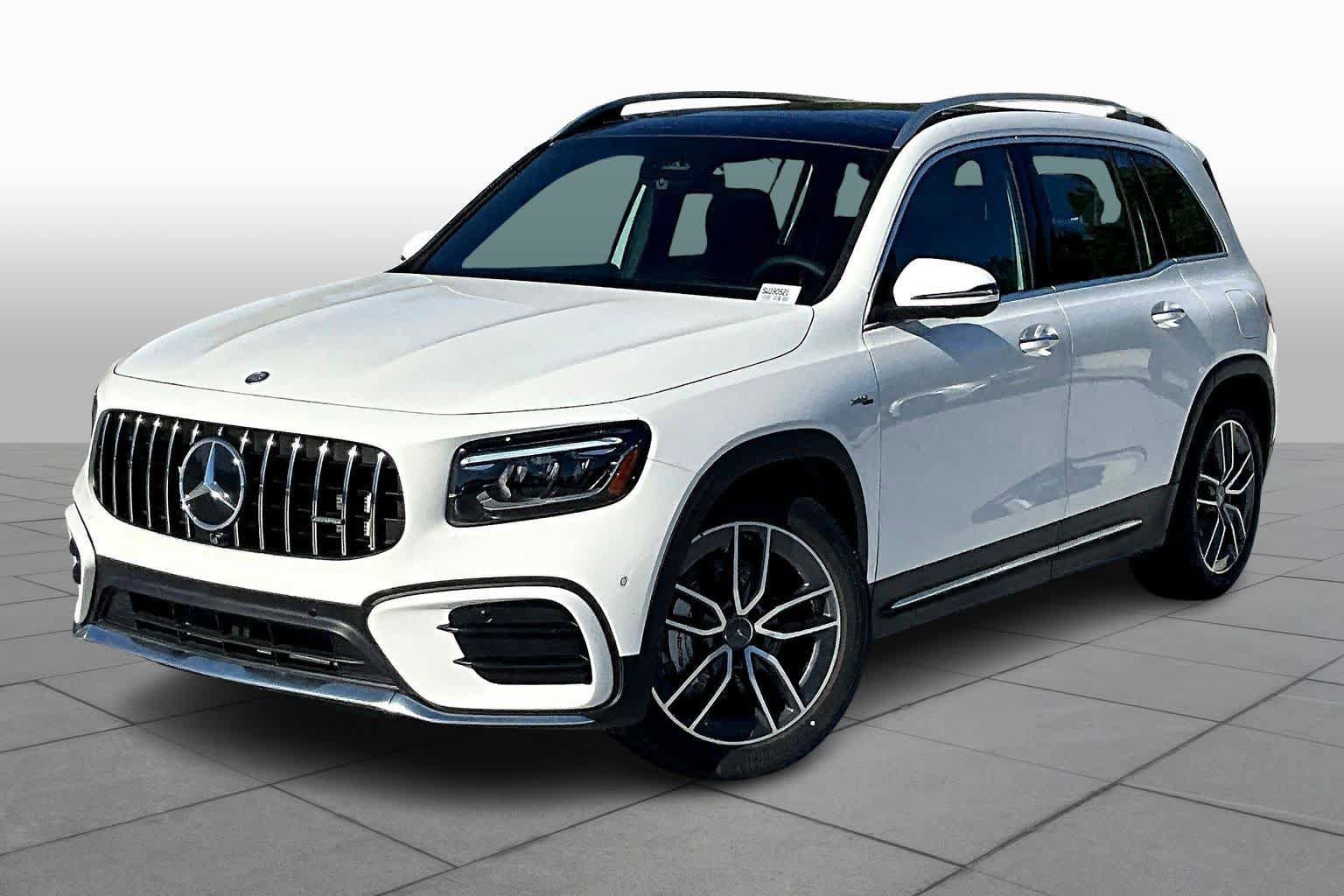 Used 2025 Mercedes-Benz GLB 35 AMG 4MATIC image 1