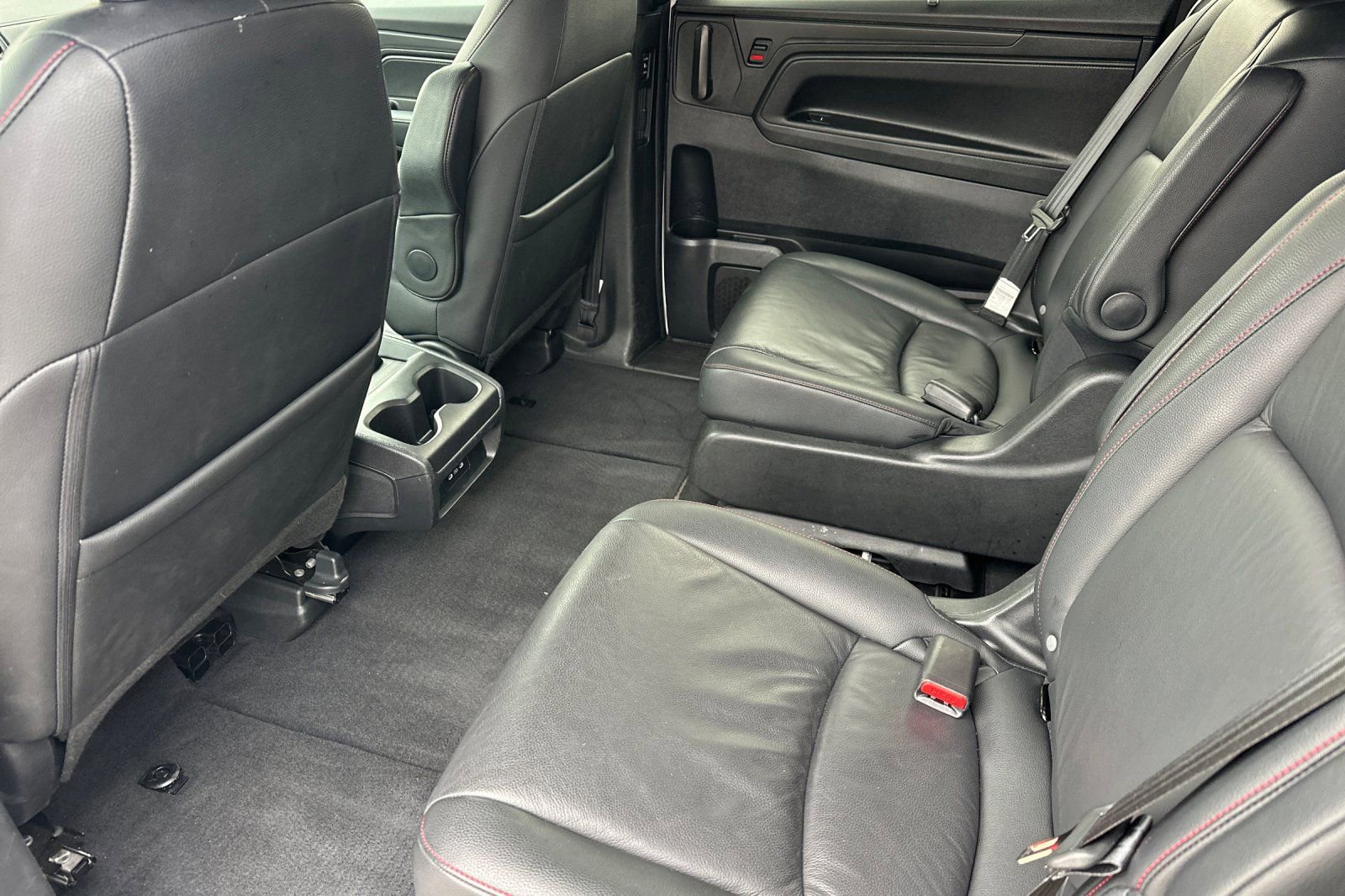 Used 2025 Honda Odyssey Sport-L image 14