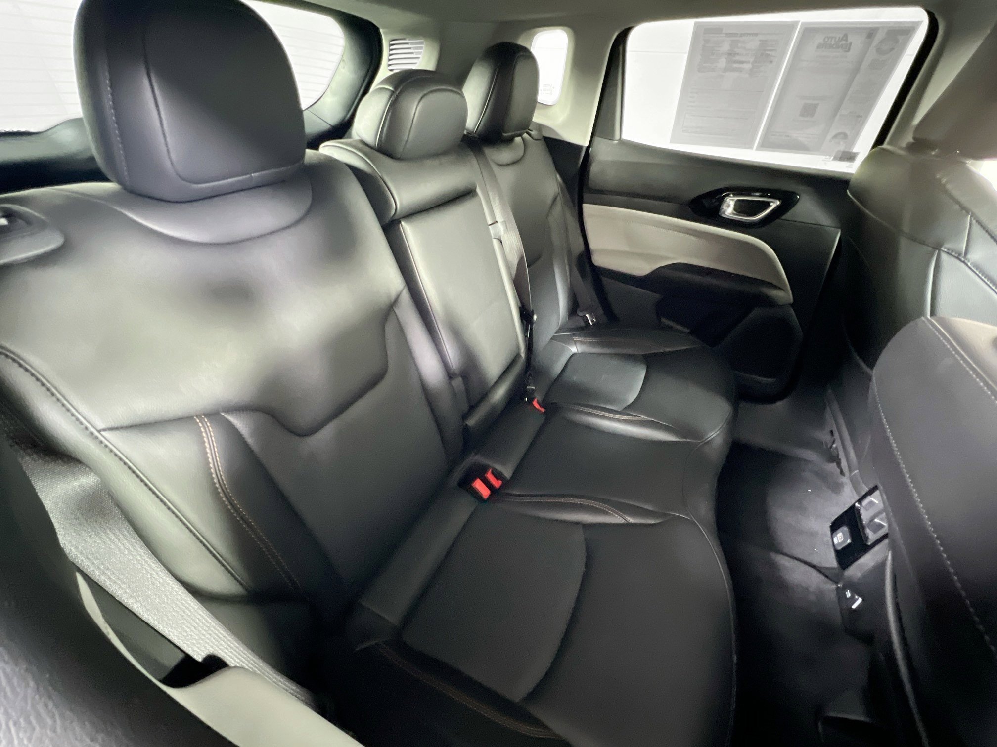 Used 2022 Jeep Compass Limited image 24