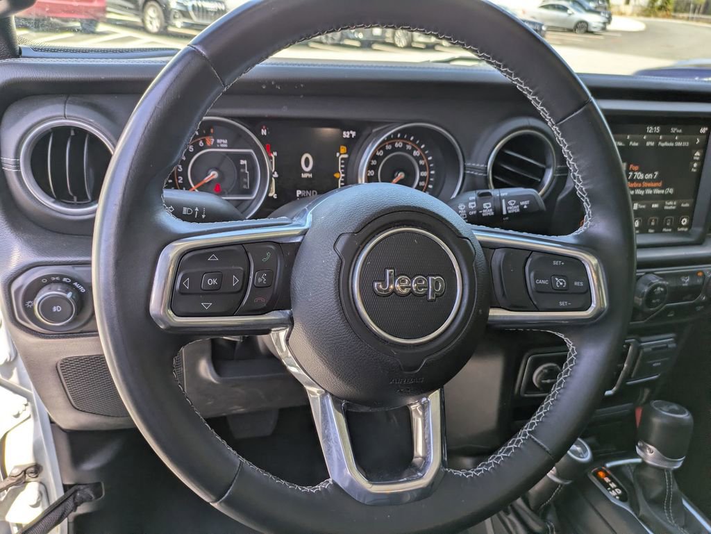 Used 2022 Jeep Wrangler Unlimited Sahara w/ LED Lighting Group AWD/4WD image 16