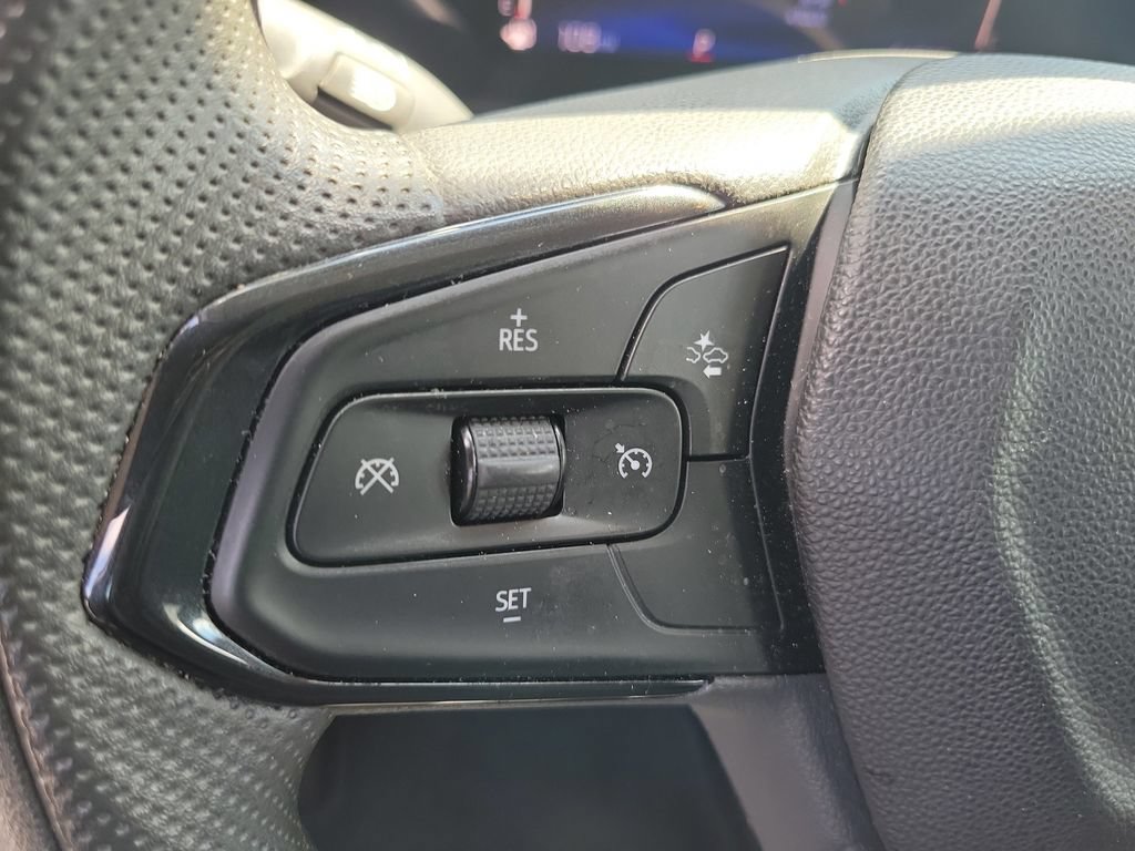 Used 2025 Chevrolet TrailBlazer LS w/ LS Confidence Package FWD image 27