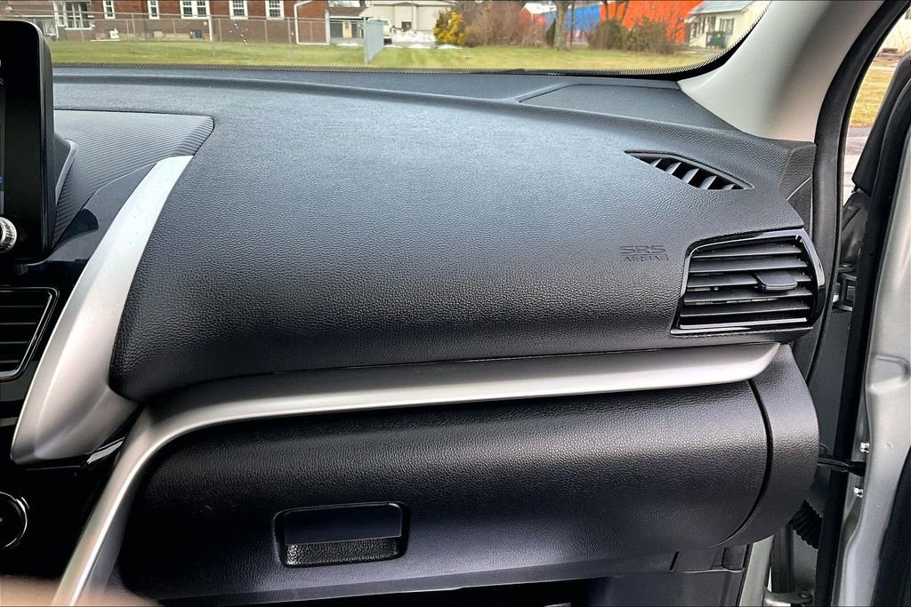 Used 2022 Mitsubishi Eclipse Cross SE image 15