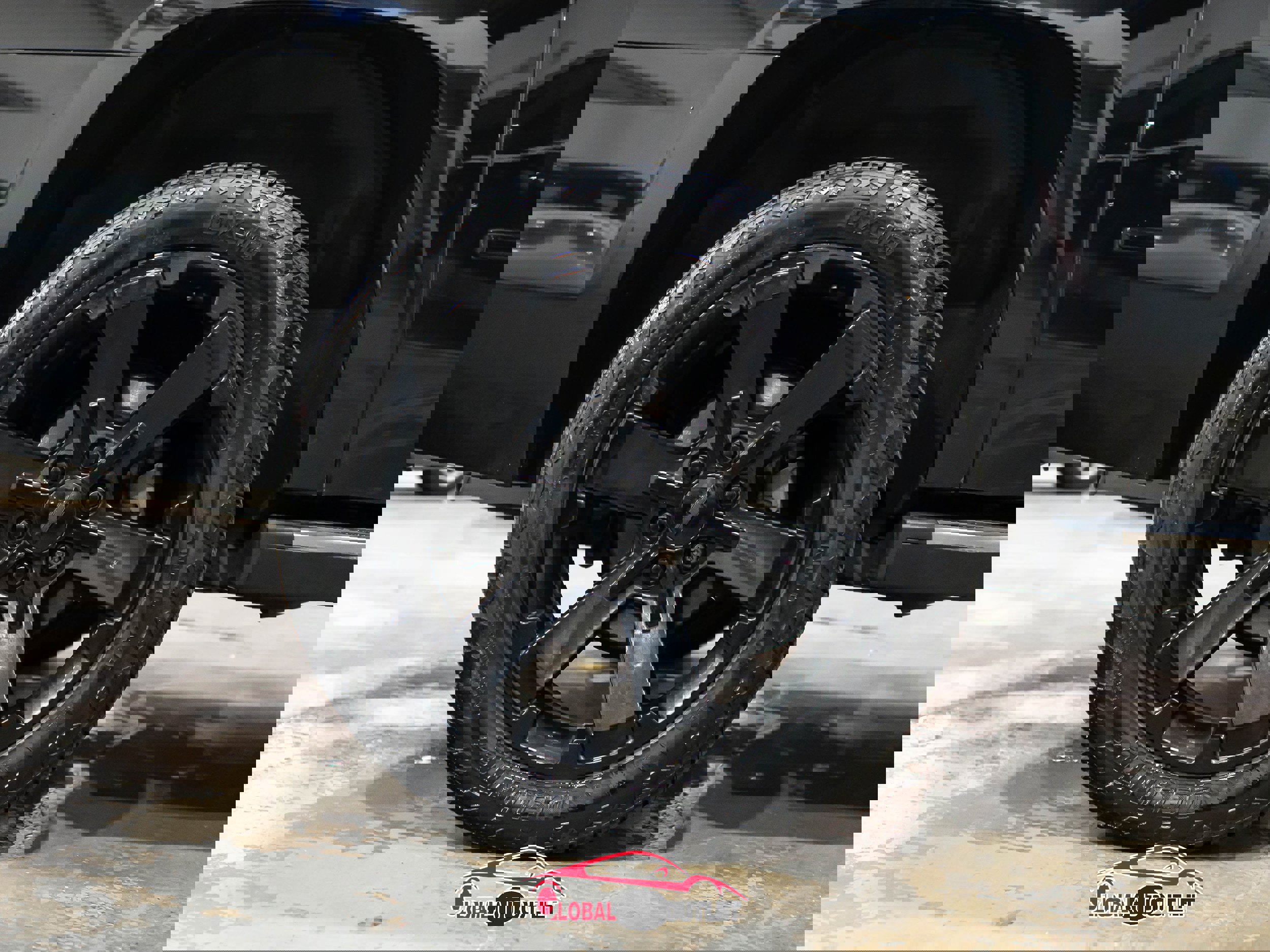 Used 2019 Chevrolet Suburban Premier w/ Premier Plus Edition image 11