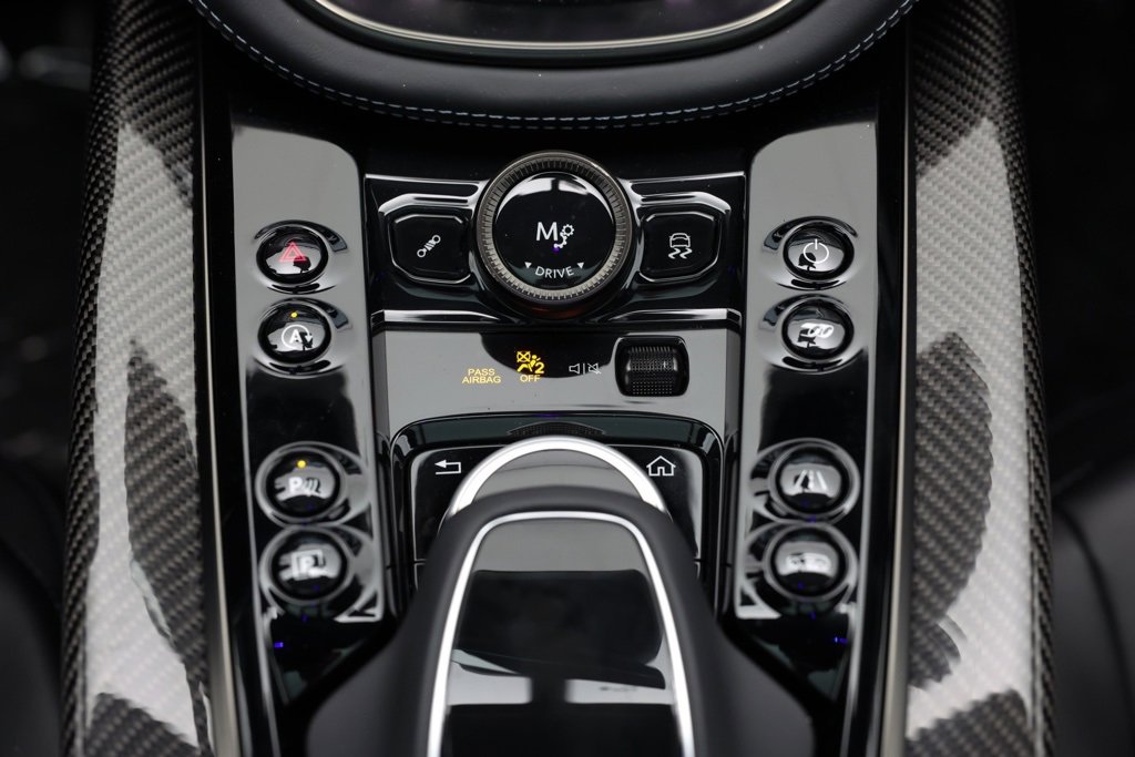 Used 2024 Aston Martin DBX 707 image 11