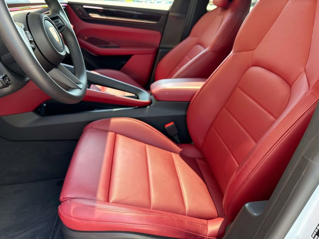 Used 2024 Porsche Macan 4 Electric image 21