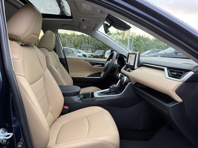 Used 2025 Toyota RAV4 XLE Premium image 18