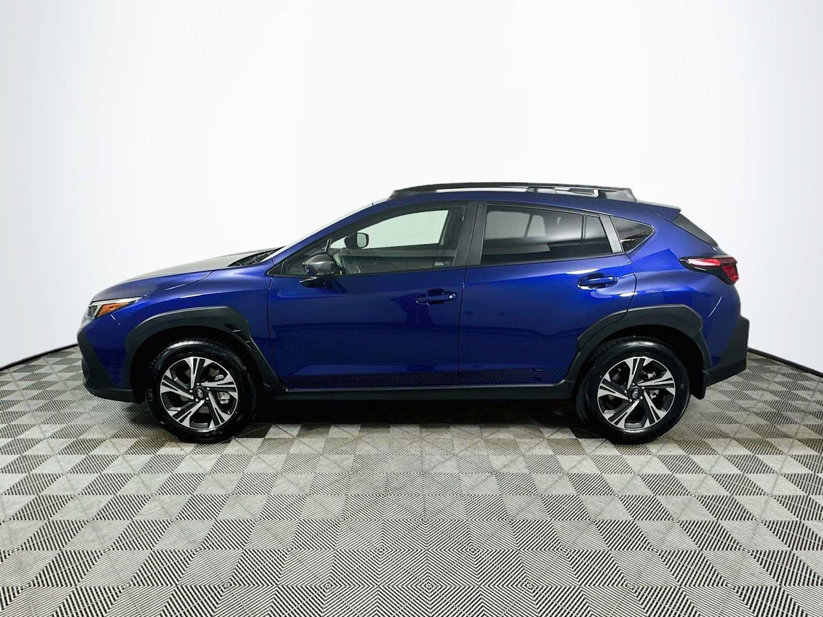 Certified 2026 Subaru Crosstrek 2.5i Premium AWD/4WD image 4