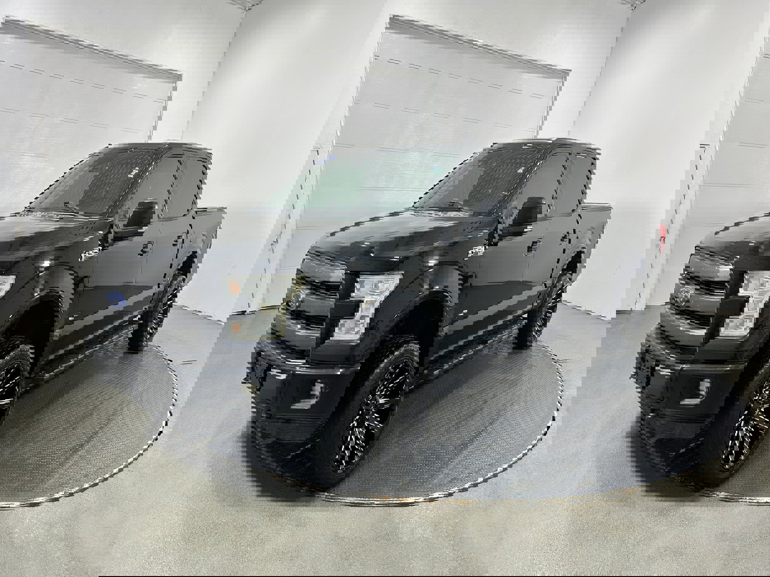 Used 2016 Ford F150 Lariat w/ Equipment Group 502A Luxury image 21