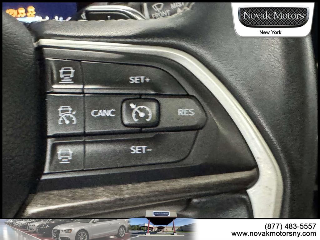 Used 2022 Jeep Grand Cherokee Limited image 17