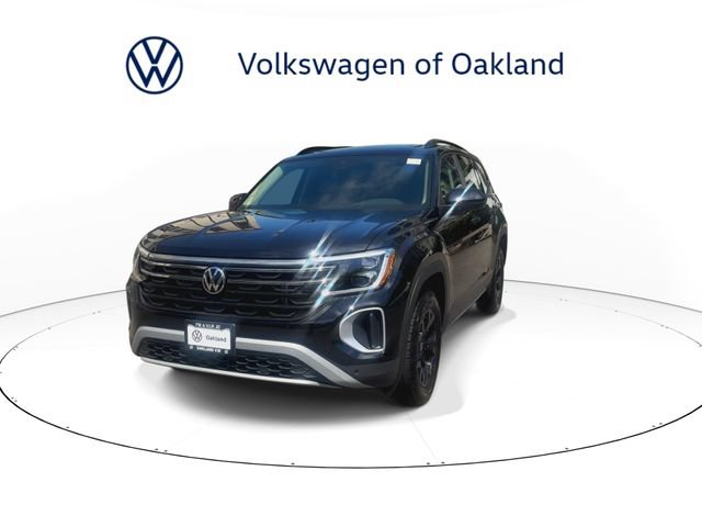 New 2026 Volkswagen Atlas Peak Edition AWD/4WD image 3