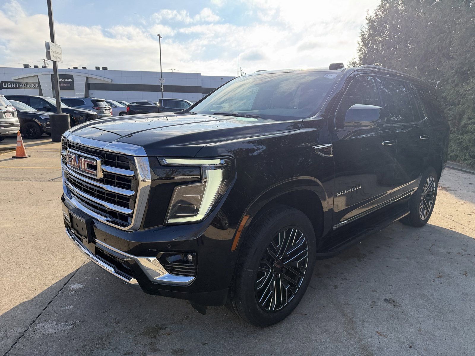 New 2026 GMC Yukon Elevation image 7