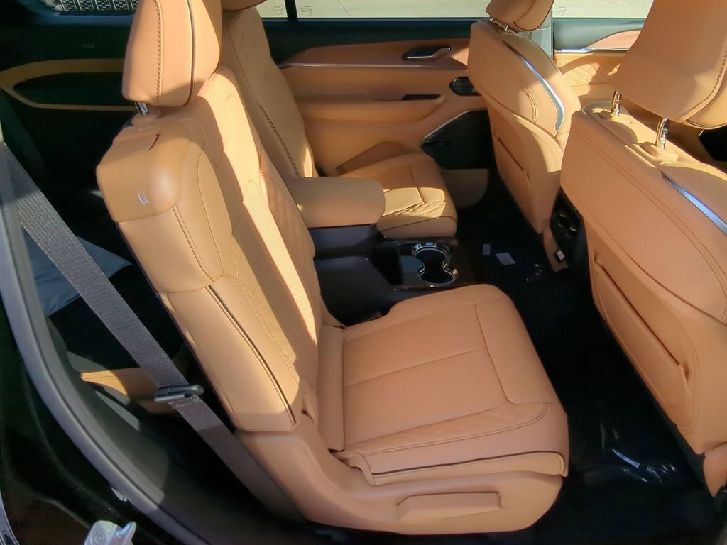New 2025 Jeep Grand Cherokee L Summit image 16