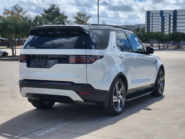 Used 2024 Land Rover Discovery Dynamic SE AWD/4WD image 5