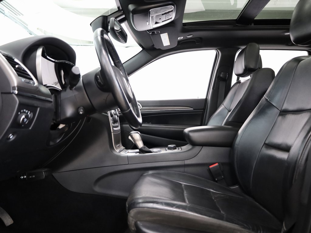 Used 2018 Jeep Grand Cherokee Limited w/ Luxury Group II image 27