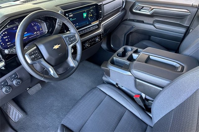 Used 2025 Chevrolet Silverado 1500 LT image 10