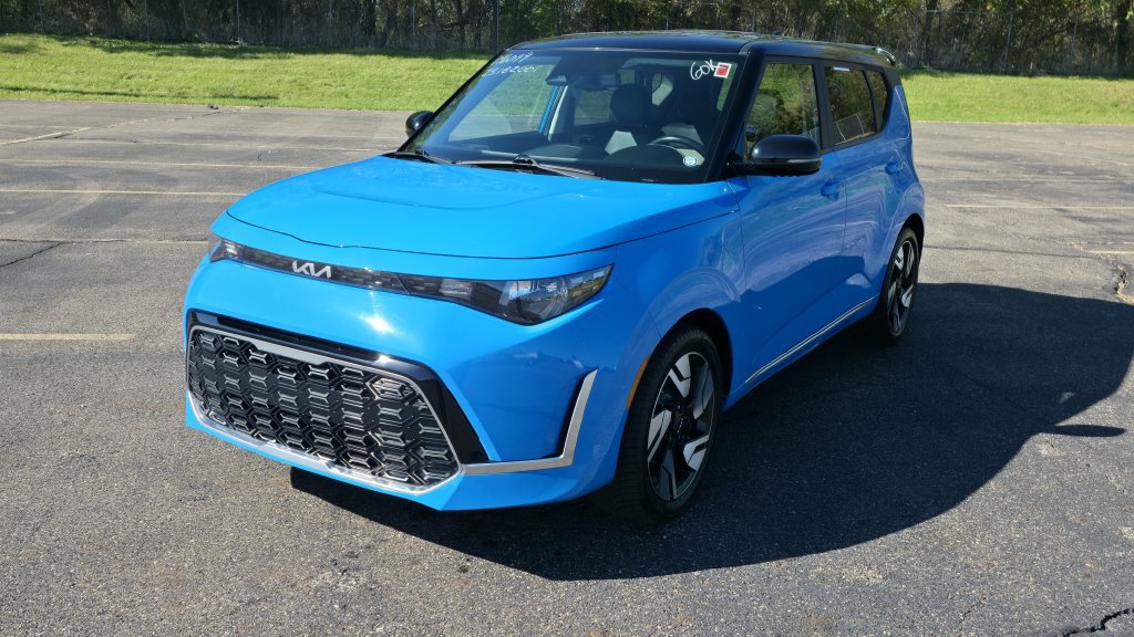 Used 2023 Kia Soul GT-Line FWD image 5