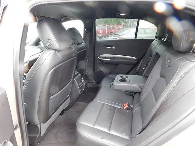 Used 2023 Cadillac XT4 Premium Luxury image 12