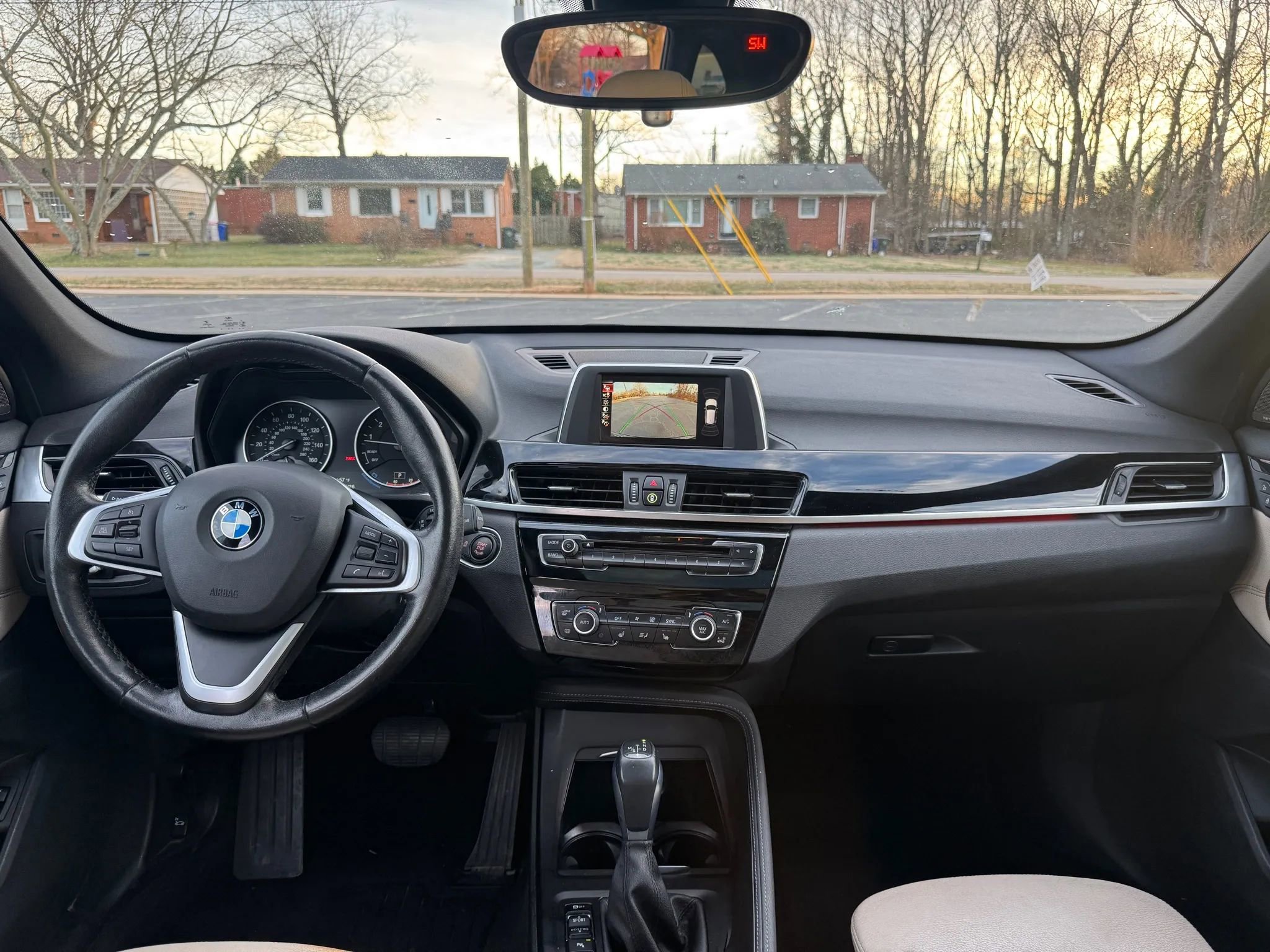 Used 2017 BMW X1 xDrive28i AWD/4WD image 23