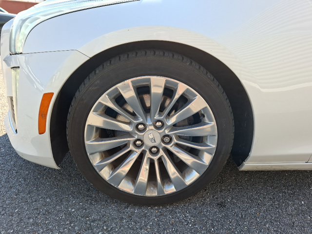 Used 2015 Cadillac CTS Luxury RWD image 10