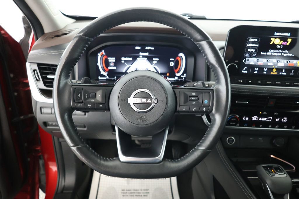 Used 2022 Nissan Rogue Platinum w/ Head-Up Display Package image 12
