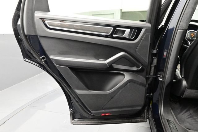 Certified 2023 Porsche Cayenne GTS AWD/4WD image 13