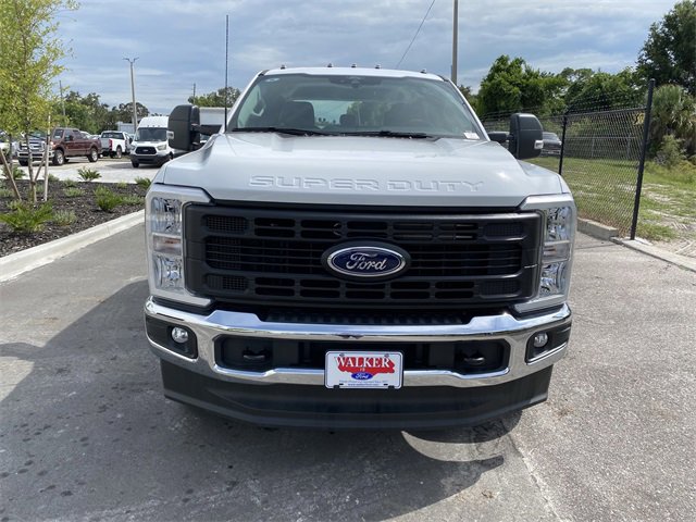 New 2025 Ford F250 XL w/ XL Chrome Package image 3