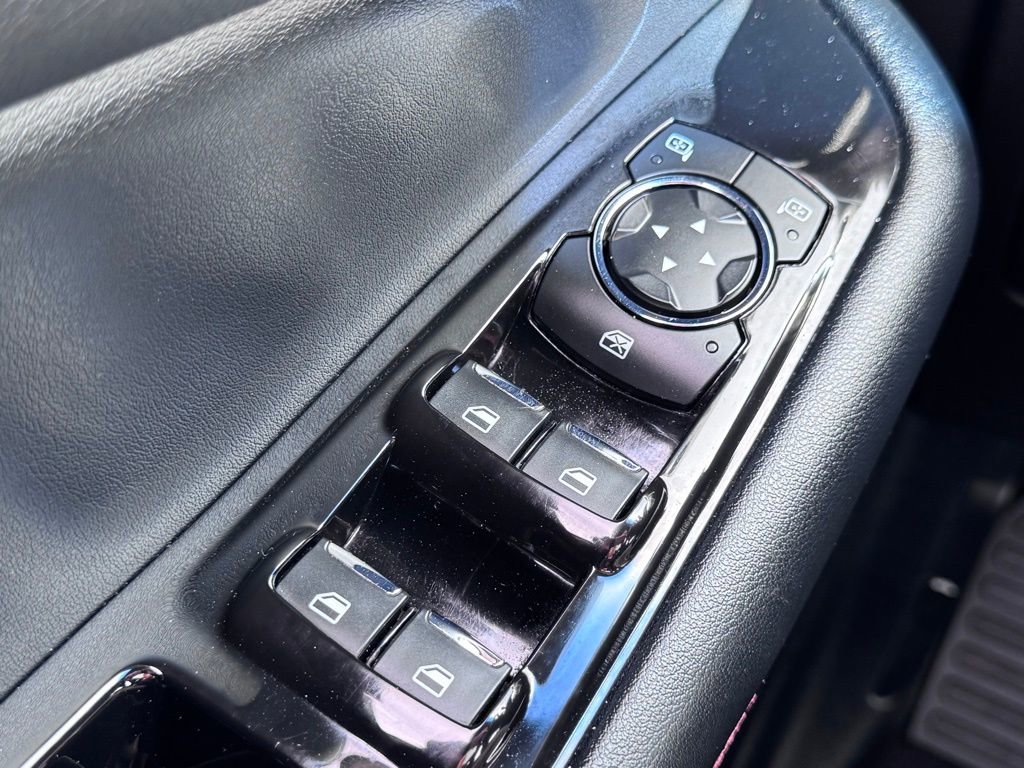 Certified 2020 Ford Edge ST-Line w/ Cold Weather Package AWD/4WD image 28