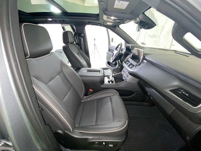 Used 2023 GMC Yukon SLT w/ SLT Luxury Package AWD/4WD image 38