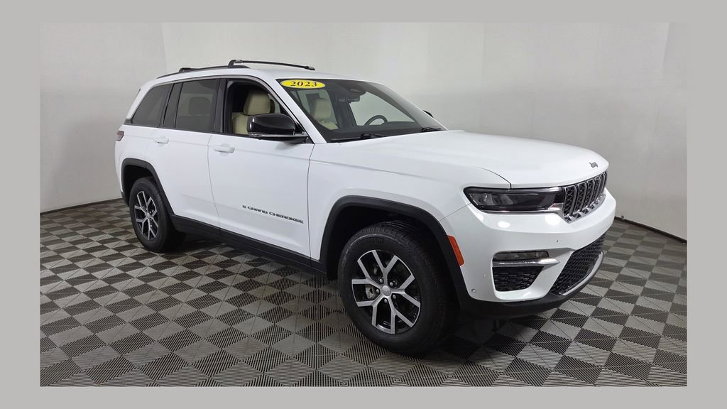 Used 2023 Jeep Grand Cherokee Limited w/ Luxury Tech Group II AWD/4WD image 1