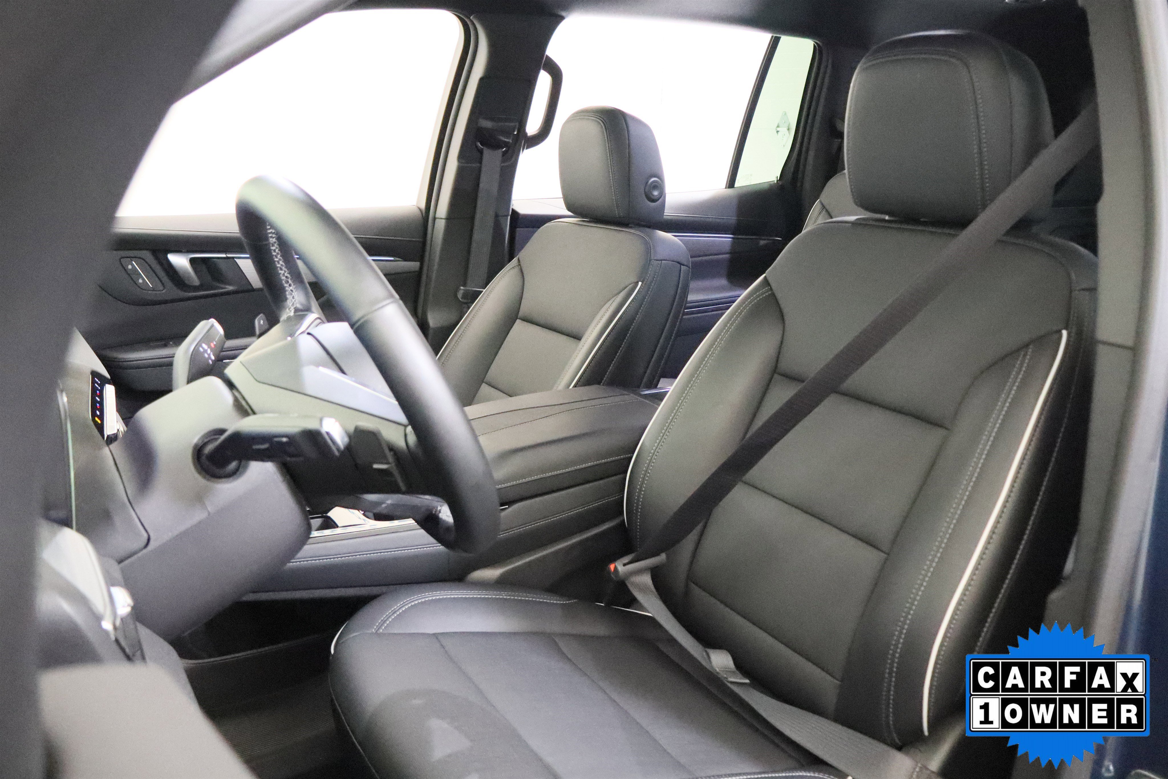 Used 2025 Buick Enclave Preferred FWD image 21