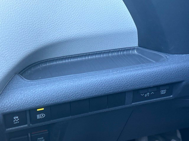 Used 2022 Toyota Sienna XLE AWD/4WD image 26