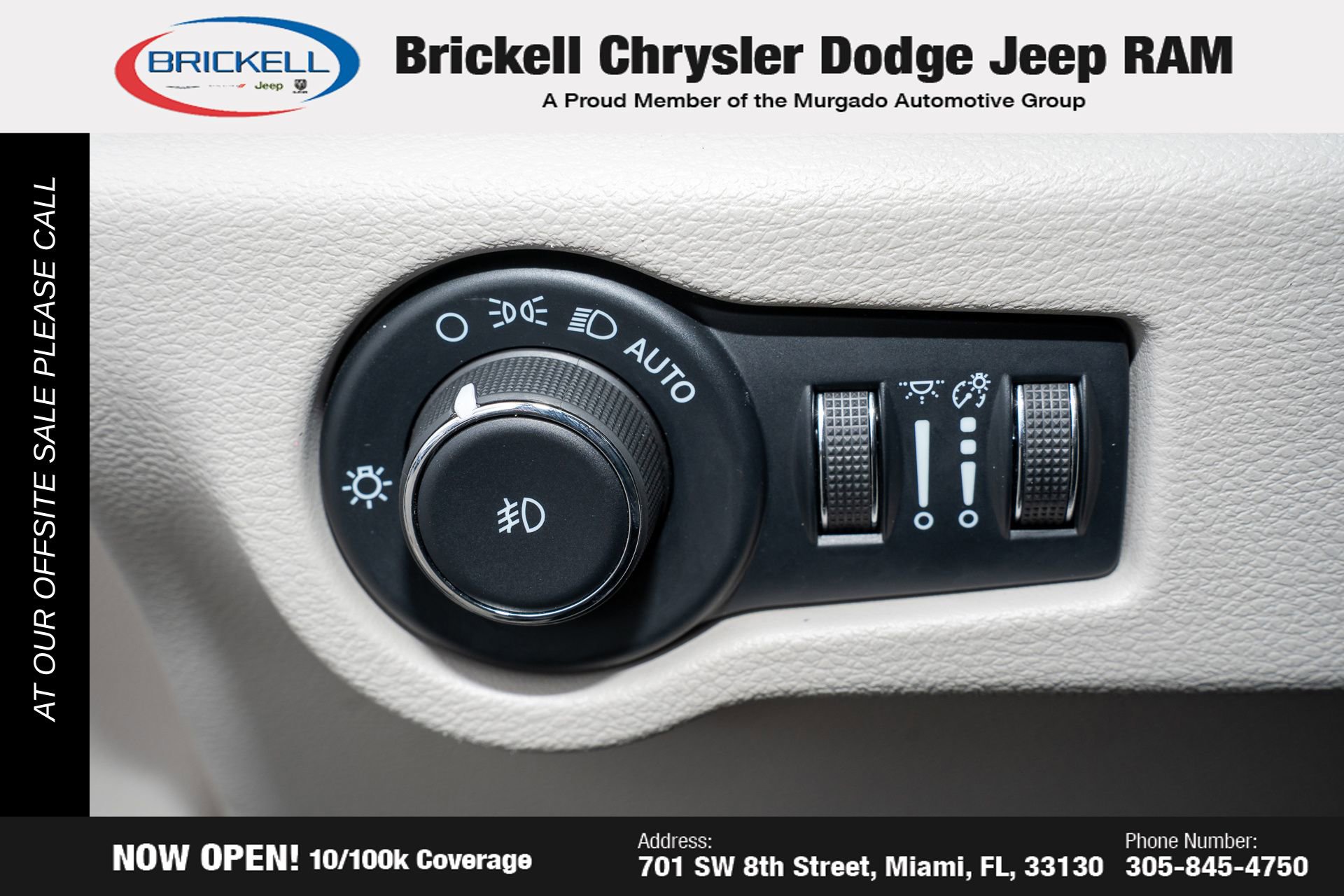 Used 2022 Chrysler Pacifica Touring-L image 29