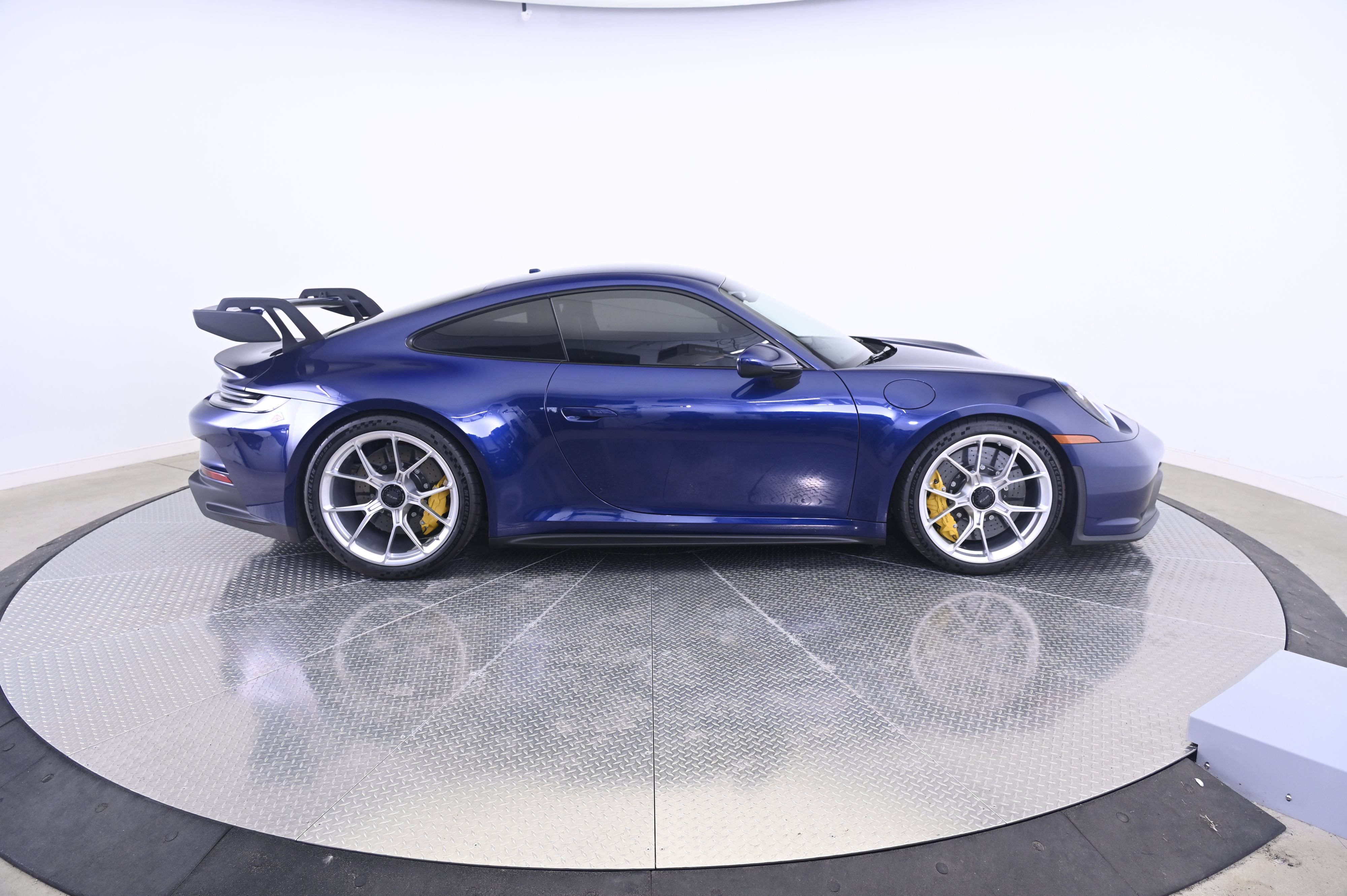 Certified 2024 Porsche 911 GT3 RWD image 8