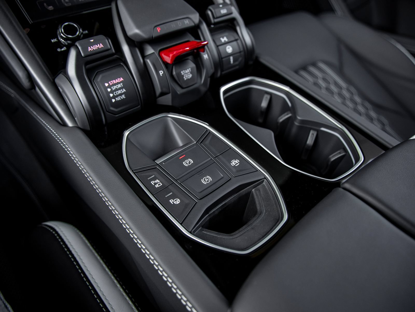 Used 2024 Lamborghini Urus S AWD/4WD image 37