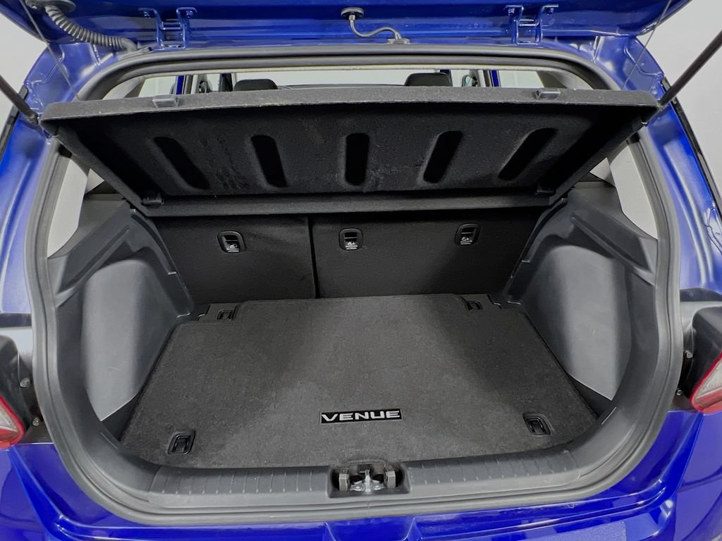 Certified 2025 Hyundai Venue SEL FWD image 24