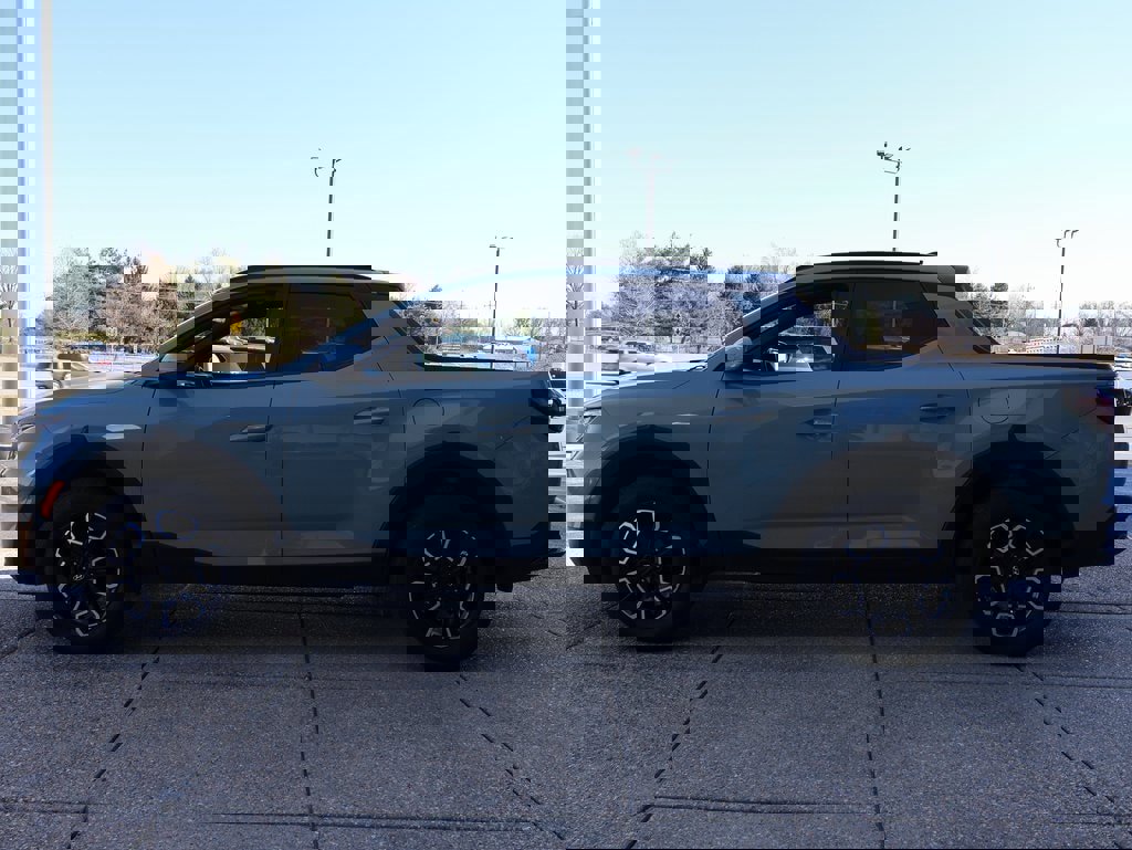 Certified 2022 Hyundai Santa Cruz SEL Premium w/ Cargo Package image 3