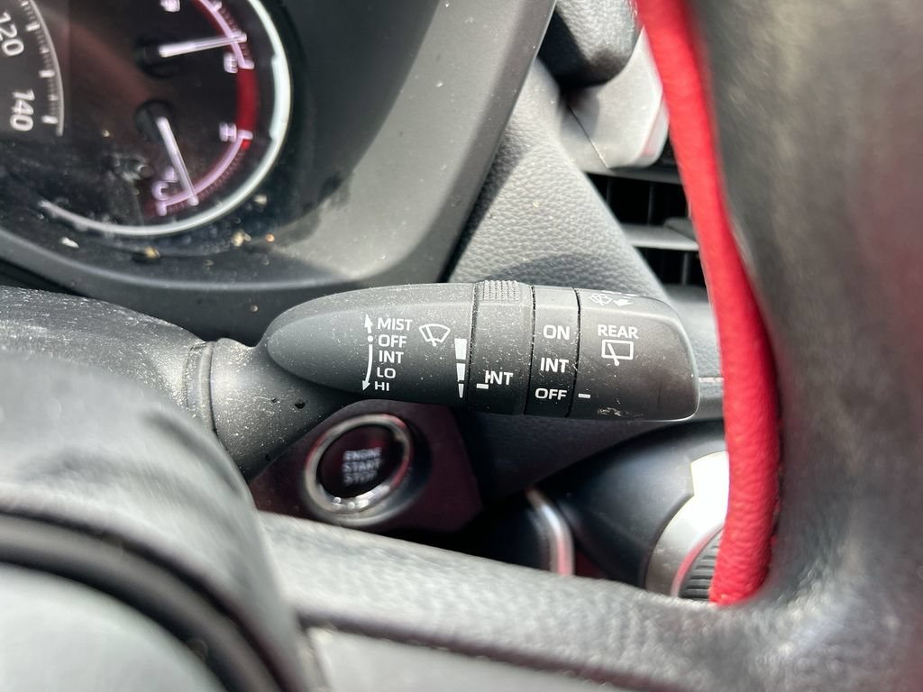 Used 2025 Toyota RAV4 XLE FWD image 20