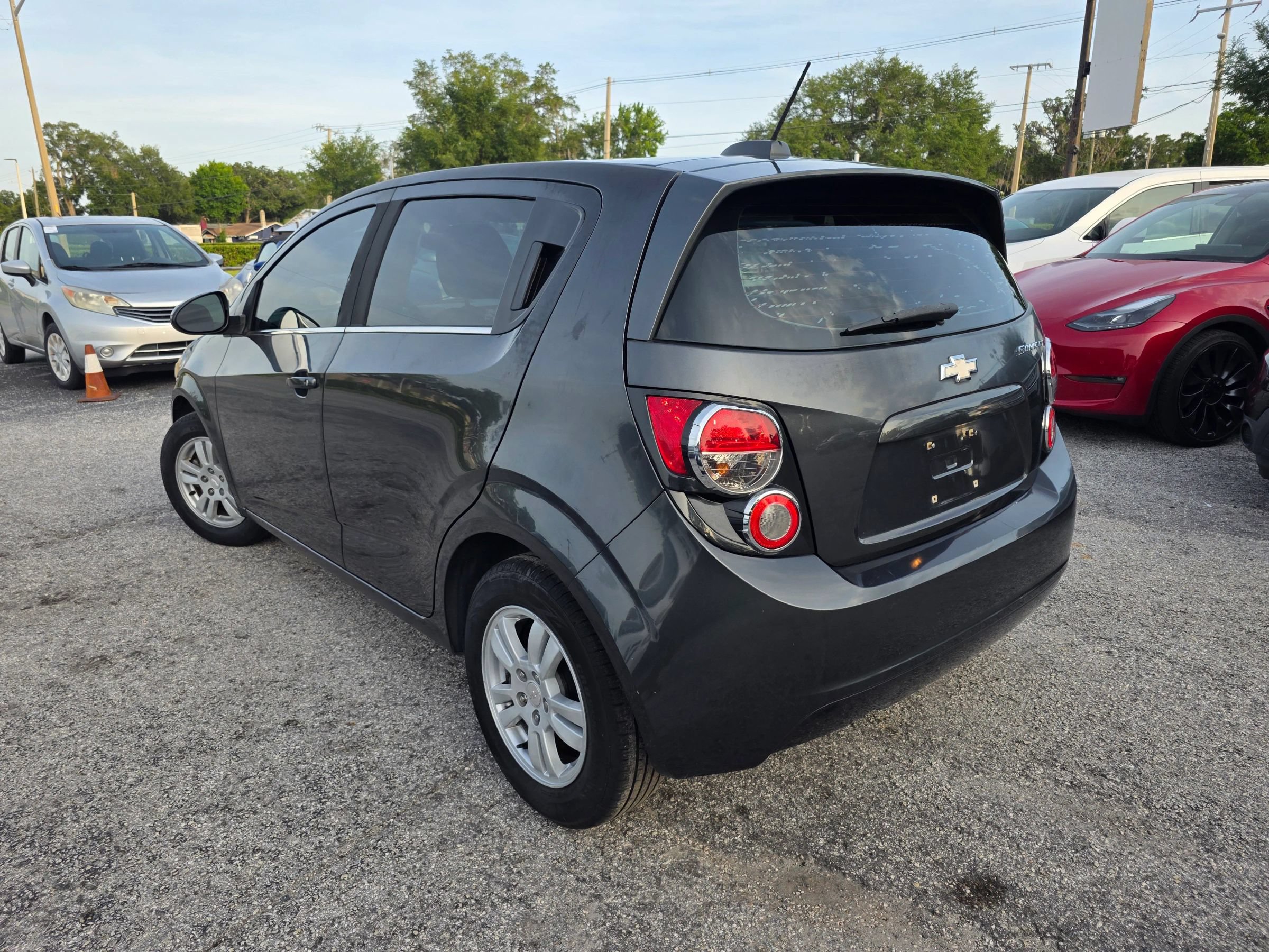 Used 2016 Chevrolet Sonic LT FWD image 5