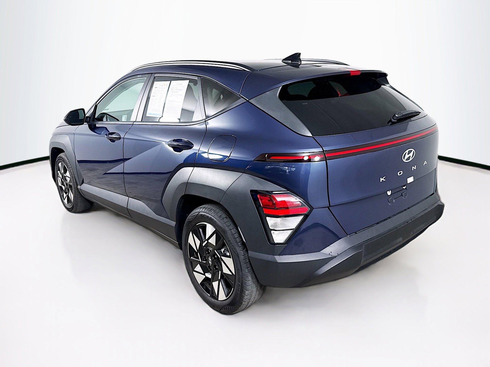 Used 2025 Hyundai Kona SEL image 28