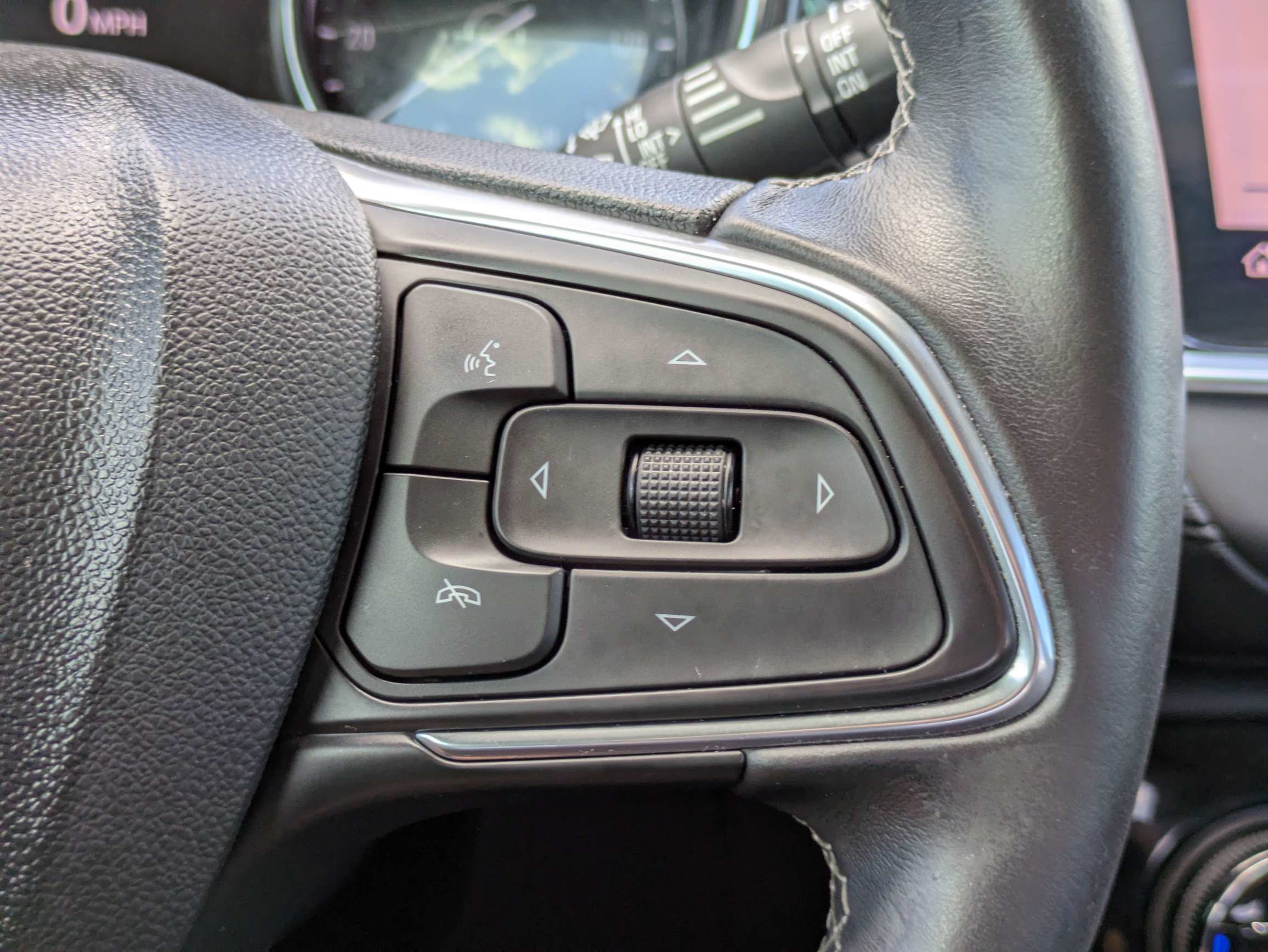 Used 2020 Buick Encore GX Select w/ Experience Buick Package FWD image 26