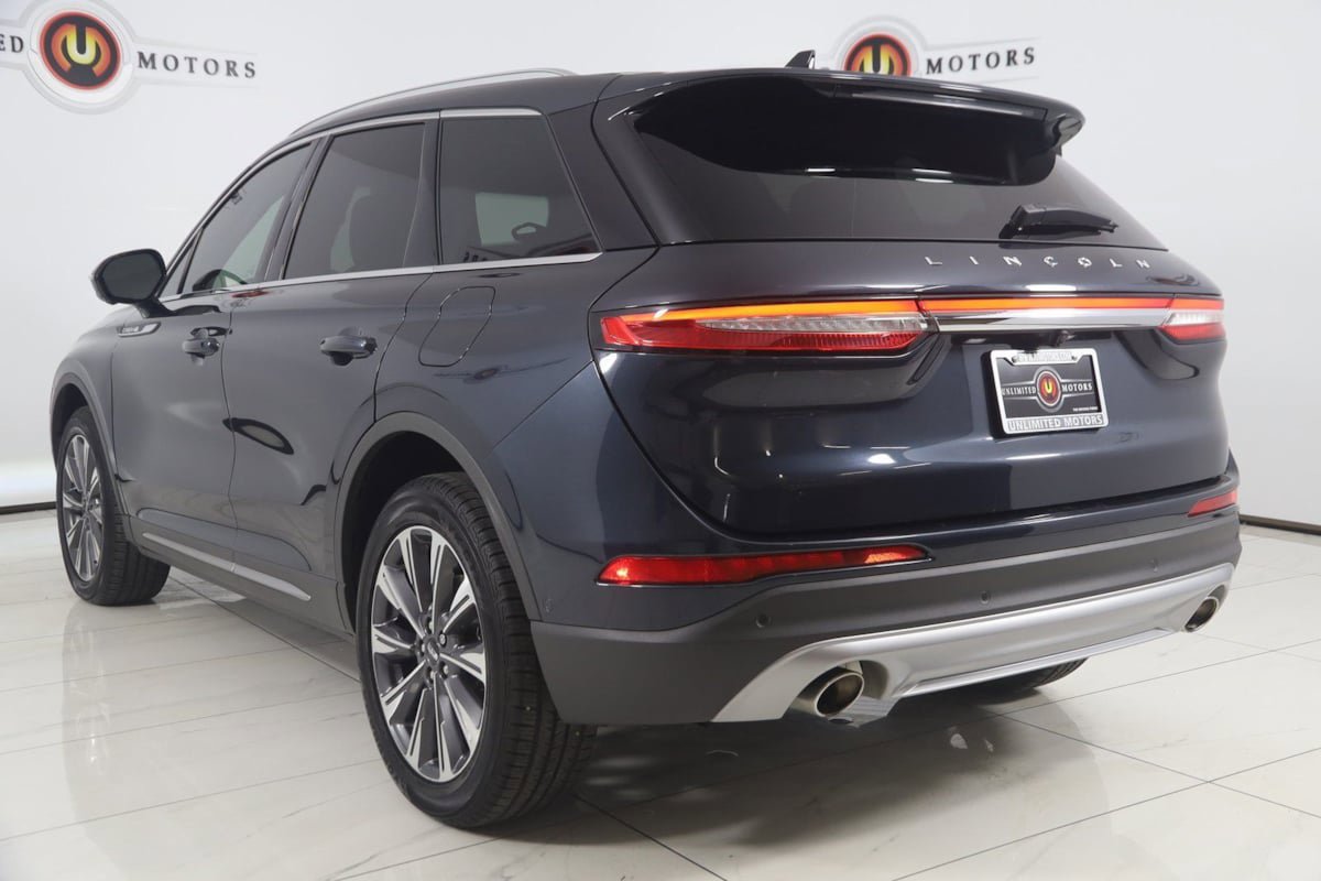 Used 2021 Lincoln Corsair Reserve w/ Equipment Group 201A AWD/4WD image 4
