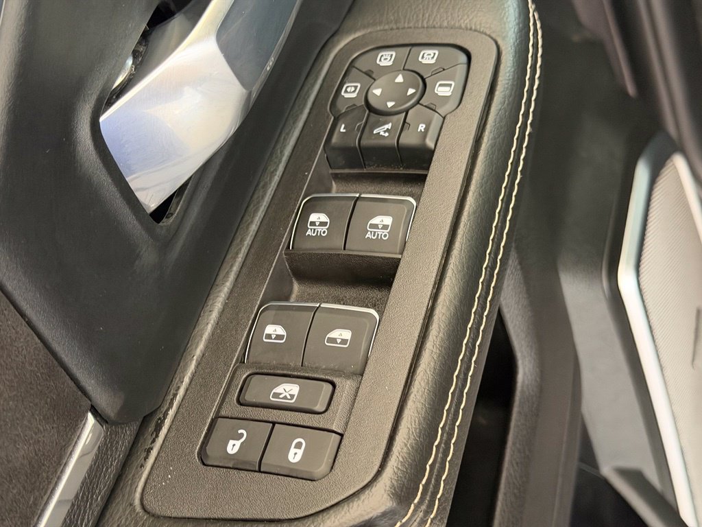 Used 2025 RAM 2500 Laramie AWD/4WD image 43