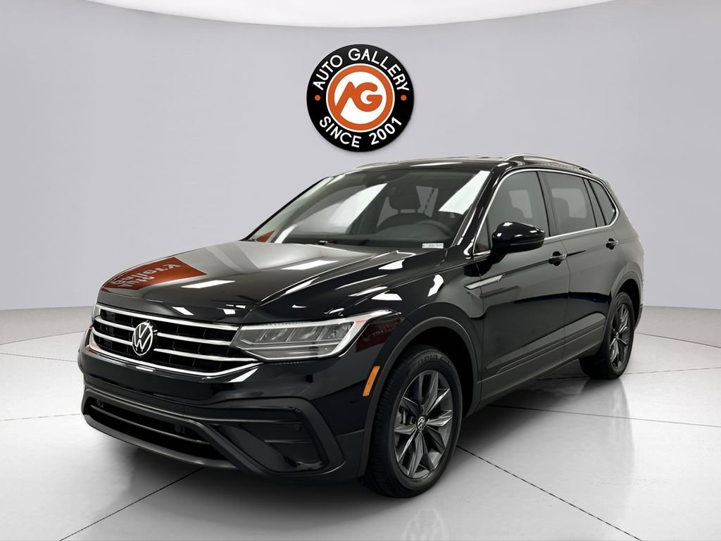 Used 2022 Volkswagen Tiguan SE image 3