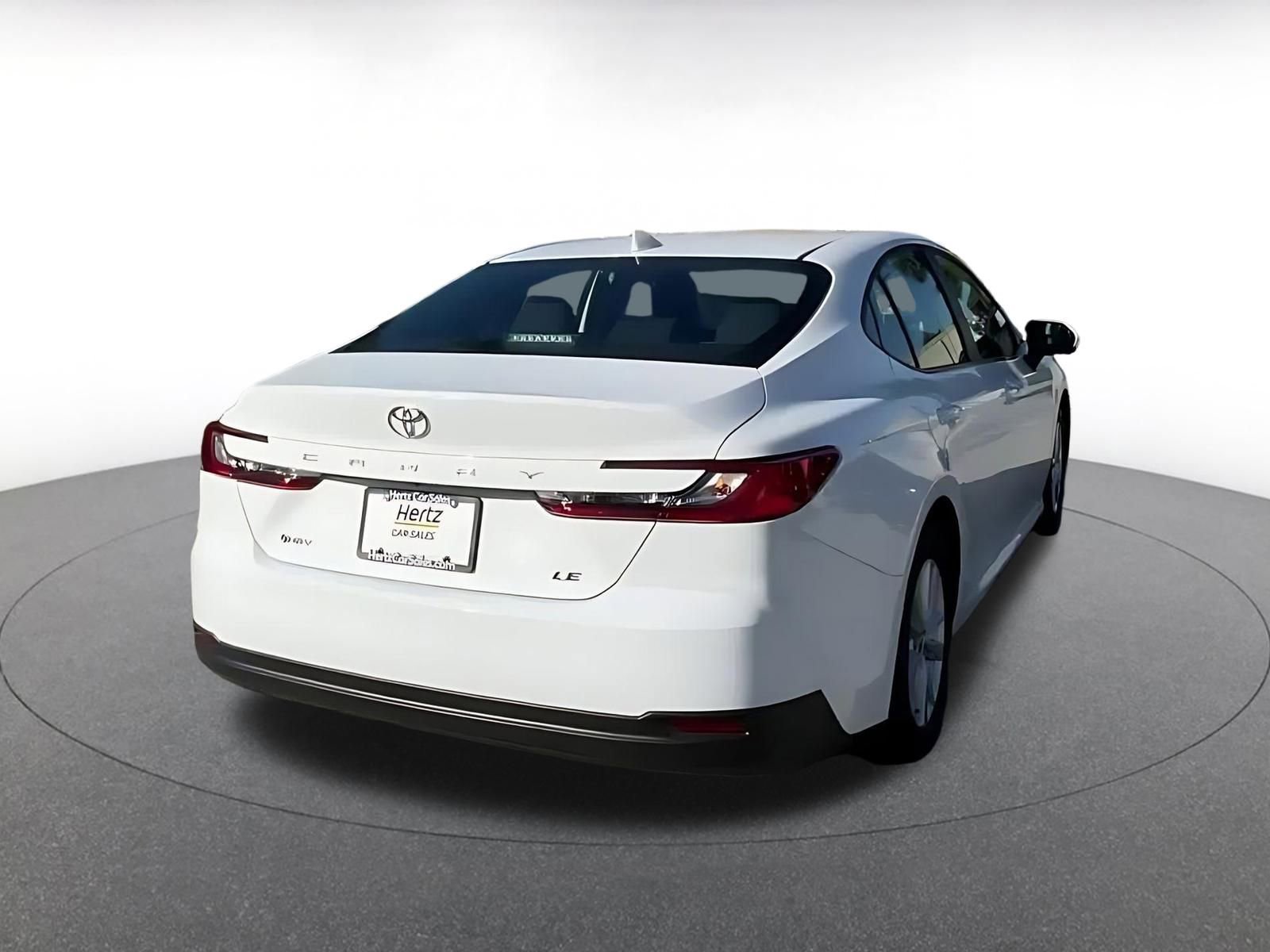 Used 2025 Toyota Camry LE image 14