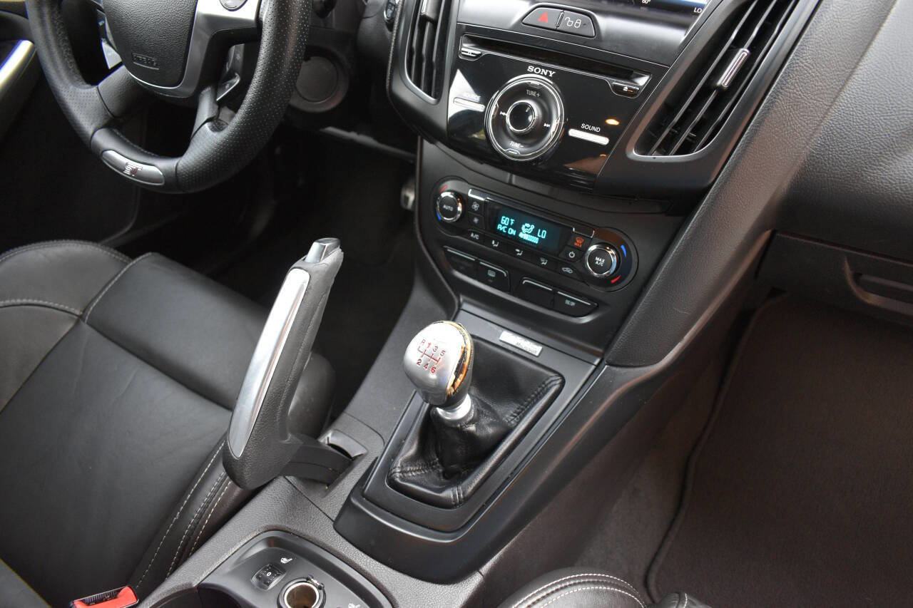 Used 2013 Ford Focus ST image 24