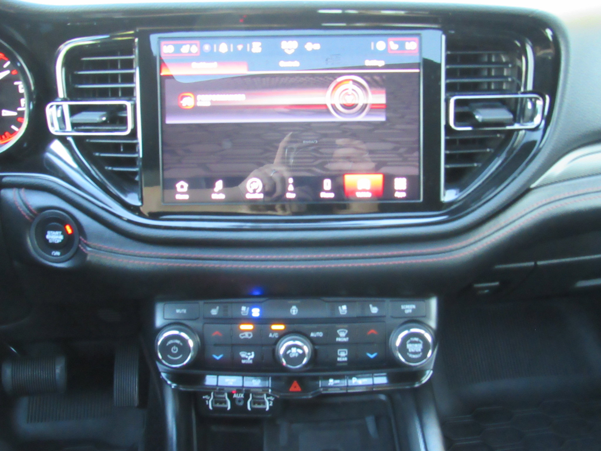 Used 2022 Dodge Durango R/T w/ Blacktop Package image 19