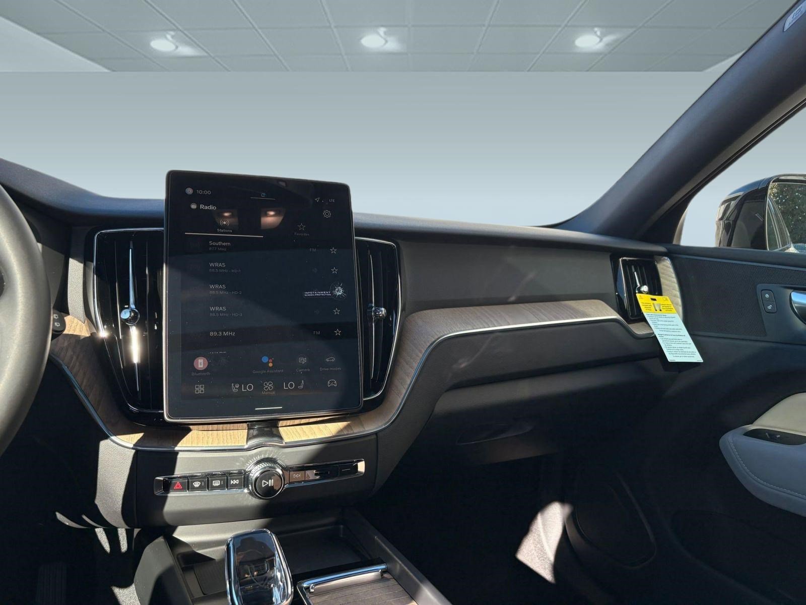 Certified 2026 Volvo XC60 B5 Plus w/ Protection Package Premier image 24