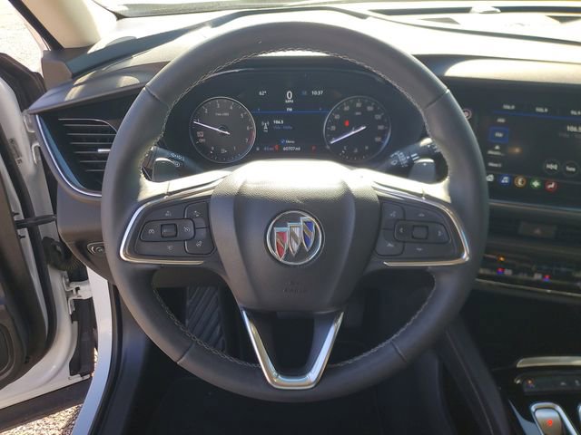Used 2022 Buick Envision Essence w/ Safety Package image 17