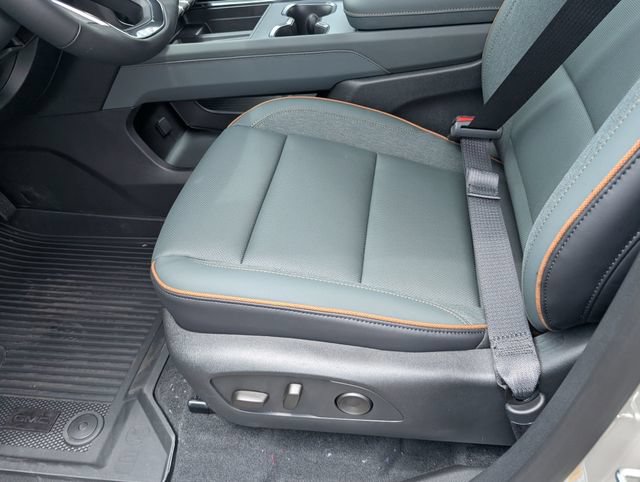 New 2026 GMC Acadia AT4 w/ Luxury Package AWD/4WD image 21